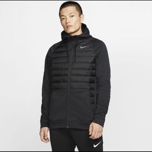 Nike Men’s Therma Training Jacket  (Small)